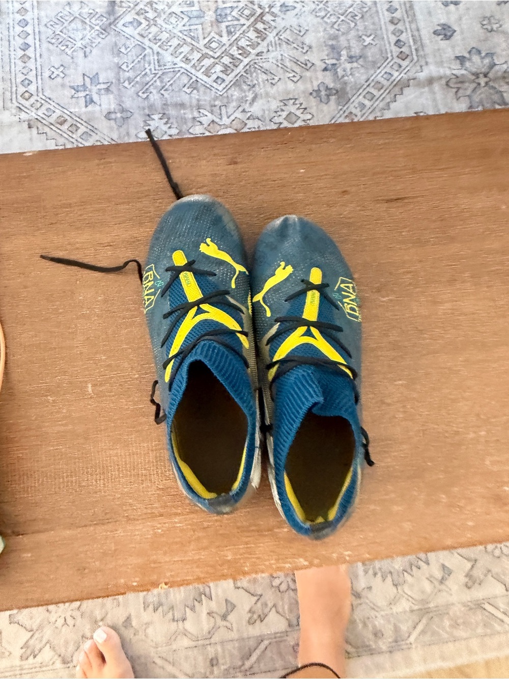 Puma Kids Teal and Yellow Cleats - 3.5